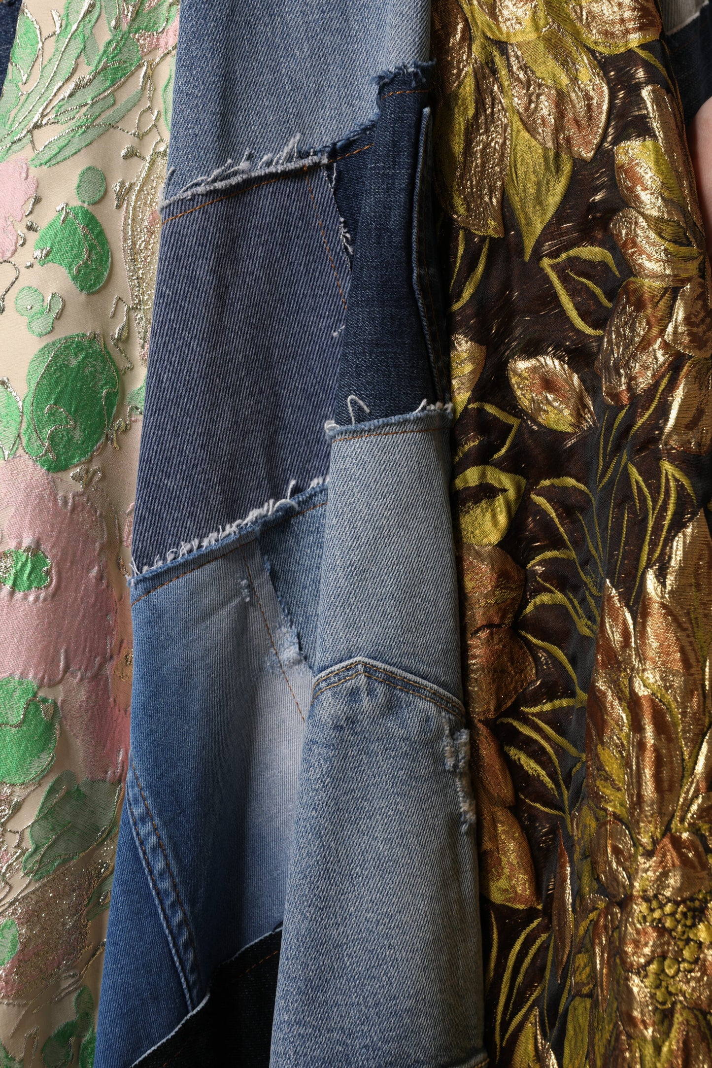 Falda midi de talle alto con patchwork multicolor de Dolce & Gabbana
