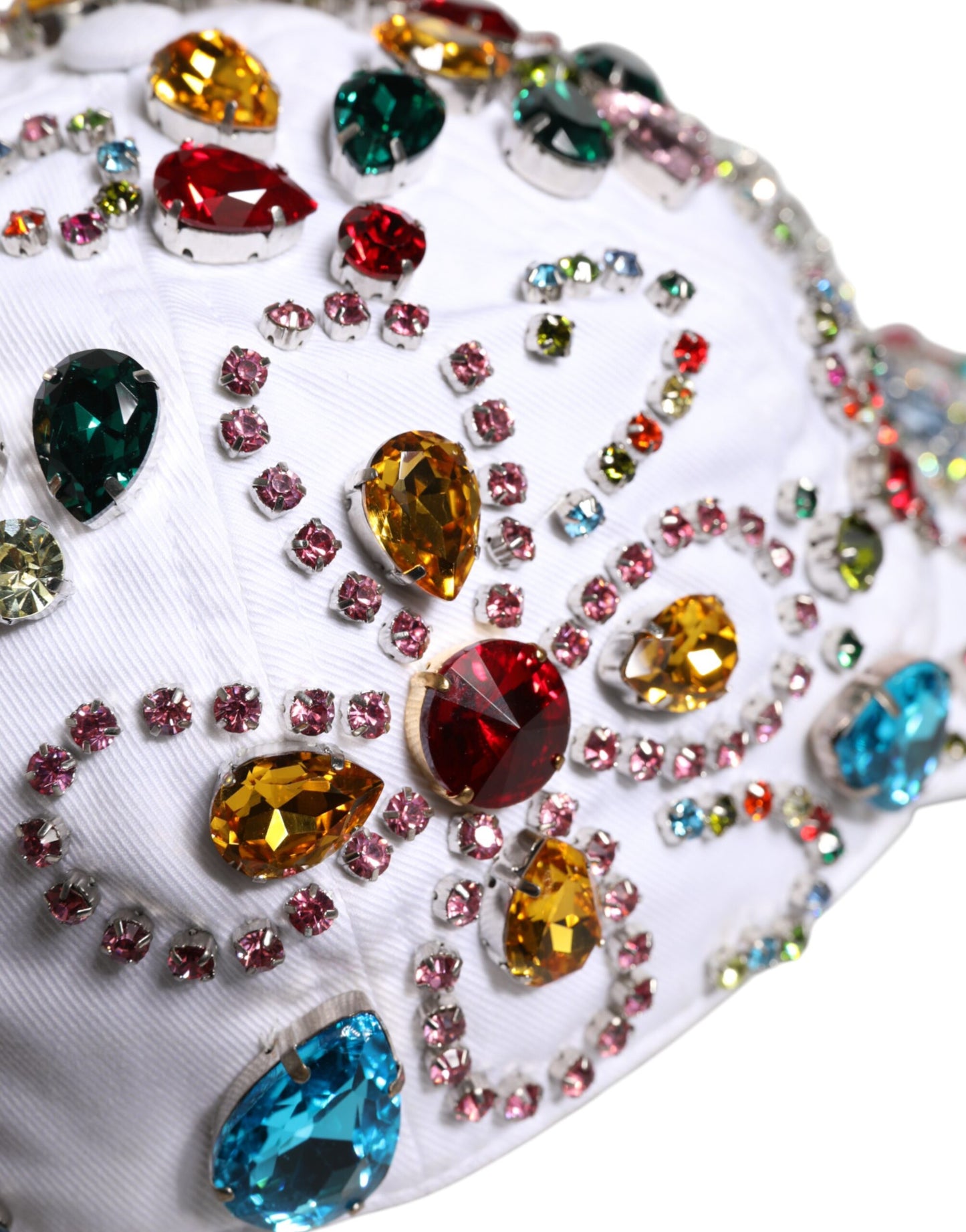 Gorra de béisbol Dolce & Gabbana blanca con adornos de cristal multicolor