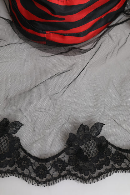 Sombrero de pescador de tul y encaje a rayas negras y rojas de Dolce & Gabbana