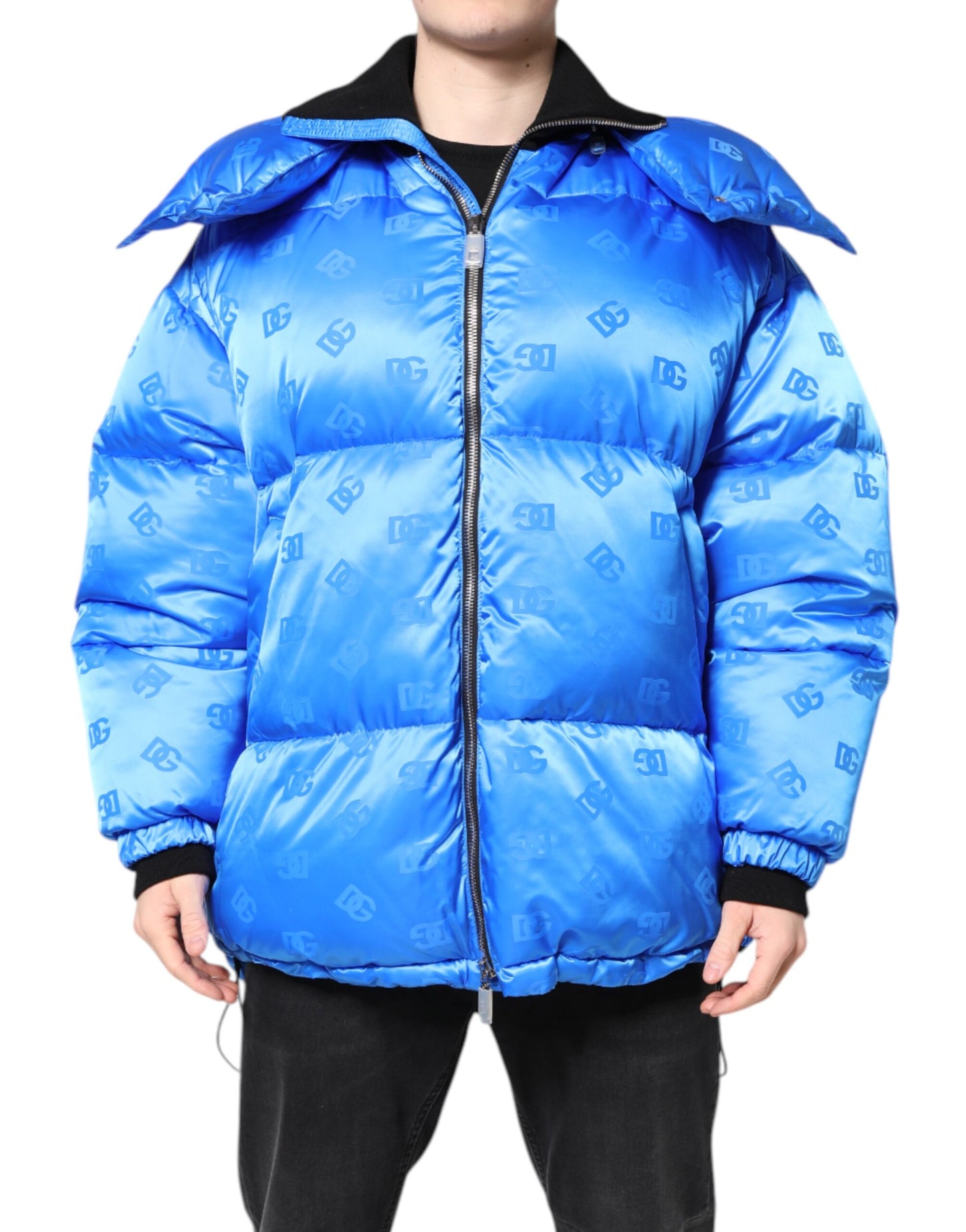 Chaqueta acolchada con capucha y cremallera completa con logo azul de Dolce & Gabbana