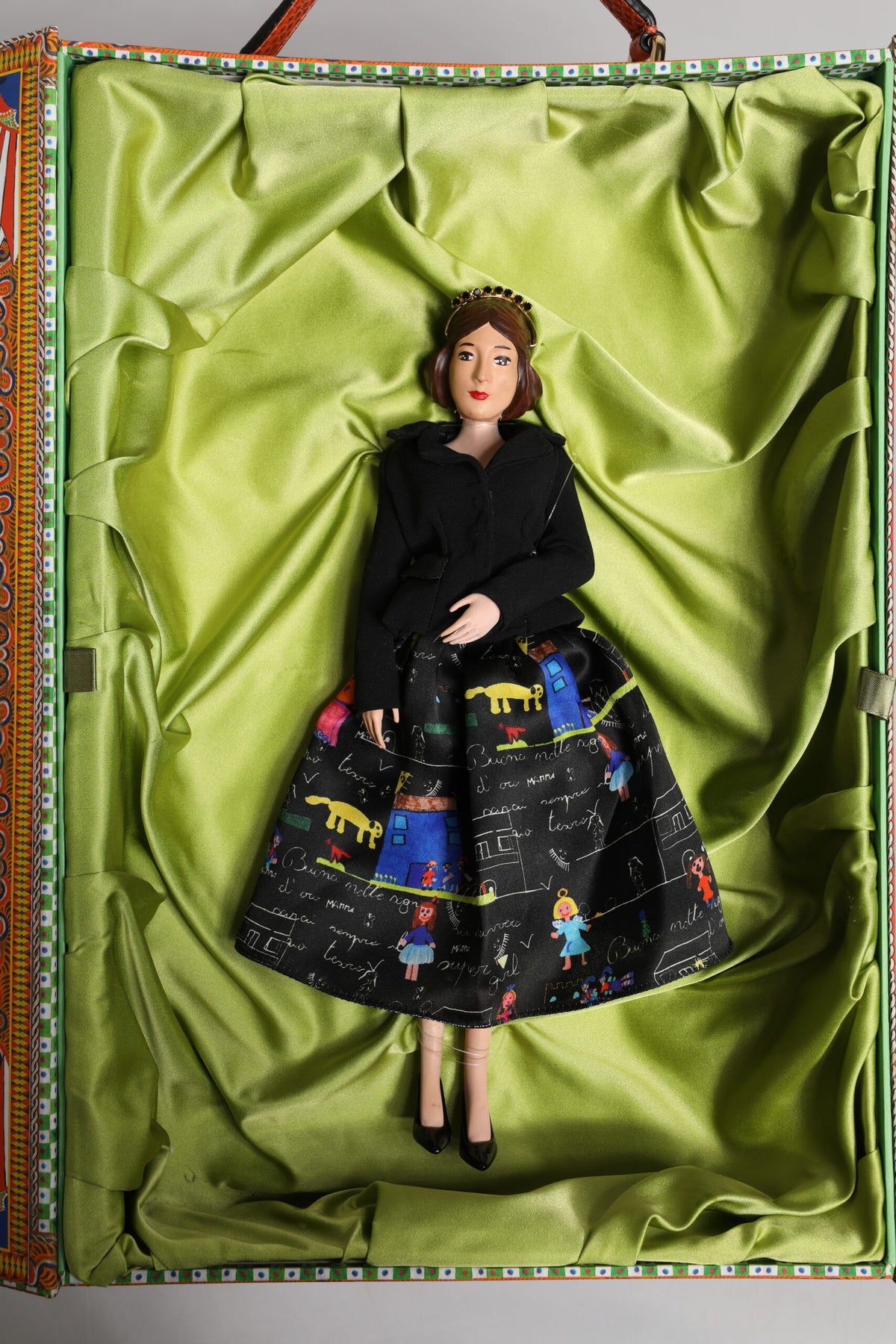 Dolce & Gabbana Robe Noire Céramique Porcelaine Mode Cuir Sicile Poupées