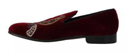 Mocassins Dolce & Gabbana en Velours Bordeaux Ornés d'un Fer à Cheval