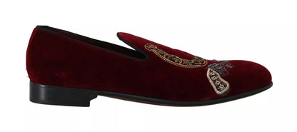 Mocassins Dolce & Gabbana en Velours Bordeaux Ornés d'un Fer à Cheval