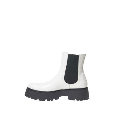 Botines Chelsea de cuero blanco y negro de Alexander McQueen