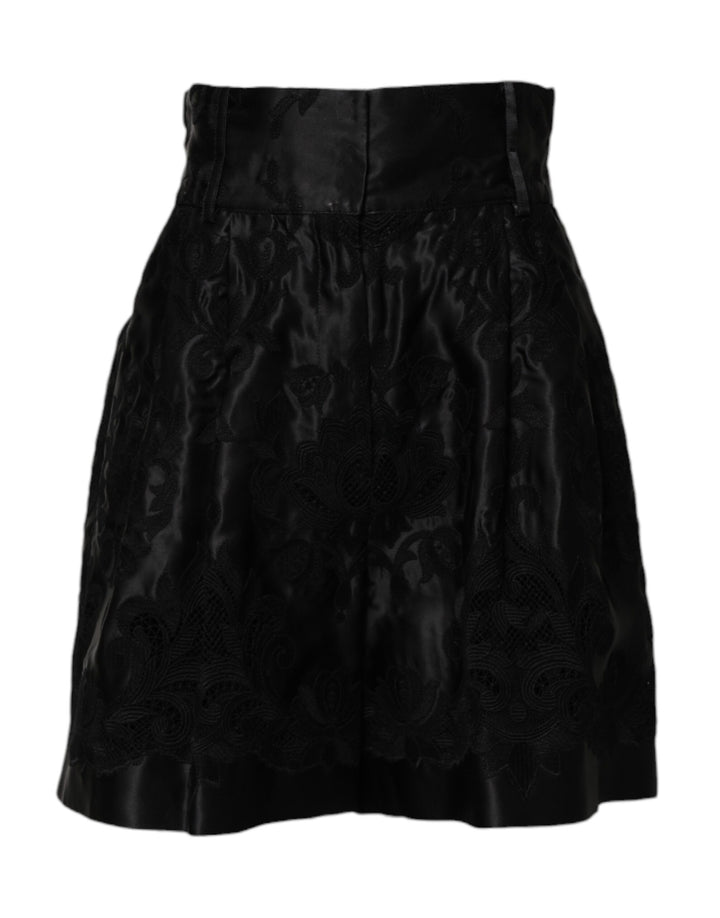 Pantalones cortos de seda de talle alto con bordado floral negro de Dolce & Gabbana