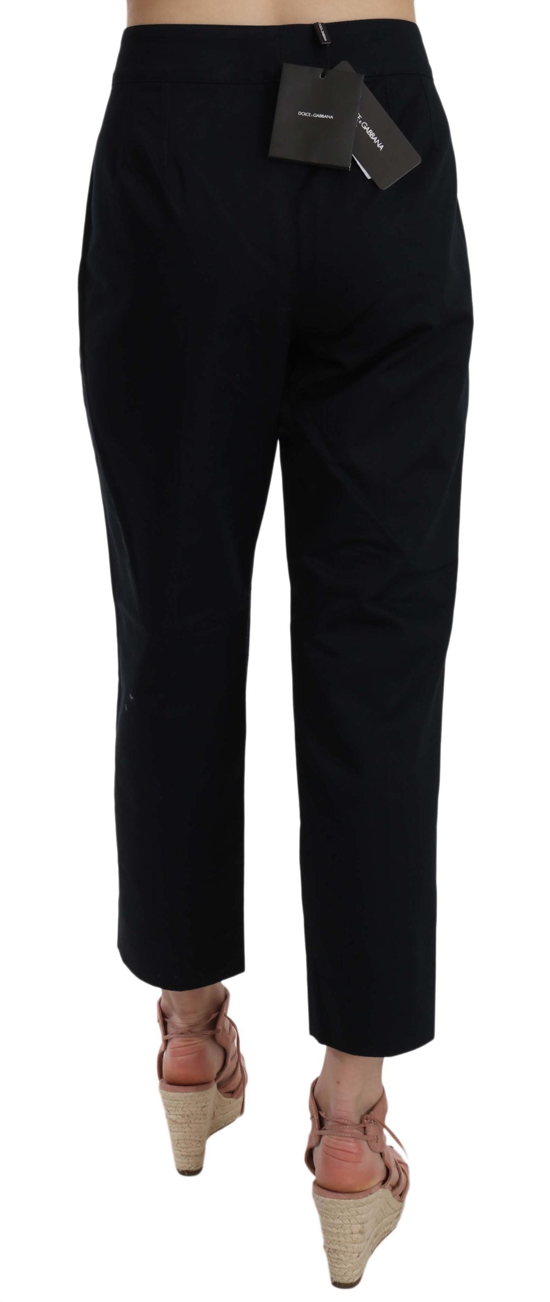 Pantalon court noir Dolce & Gabbana orné de boutons sur le devant