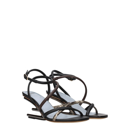 Sandalias planas Fendi de piel multicolor