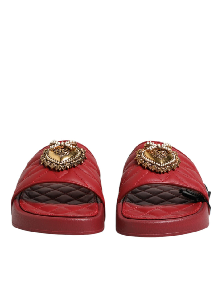 Zapatos destalonados Dolce & Gabbana Devotion en piel matelassé roja