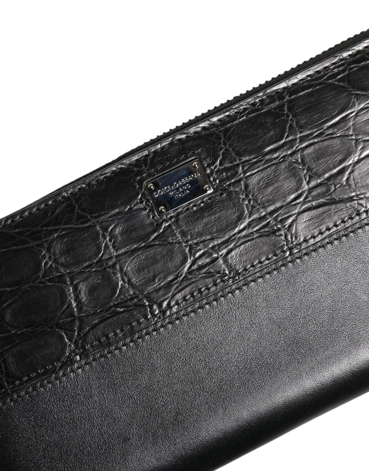 Portefeuille Continental zippé Dolce & Gabbana en cuir noir avec plaque logo