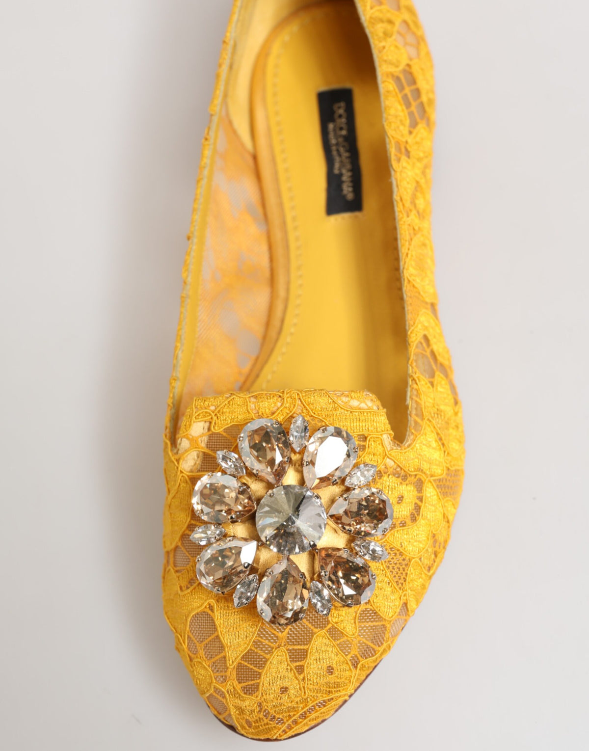 Zapatos planos Dolce & Gabbana amarillos de encaje Taormina con cristales