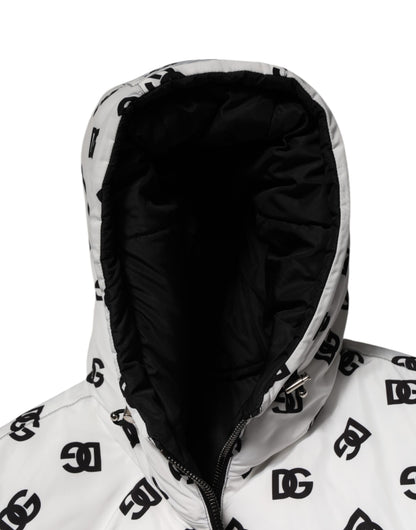 Doudoune à capuche Dolce & Gabbana blanche monogrammée DG