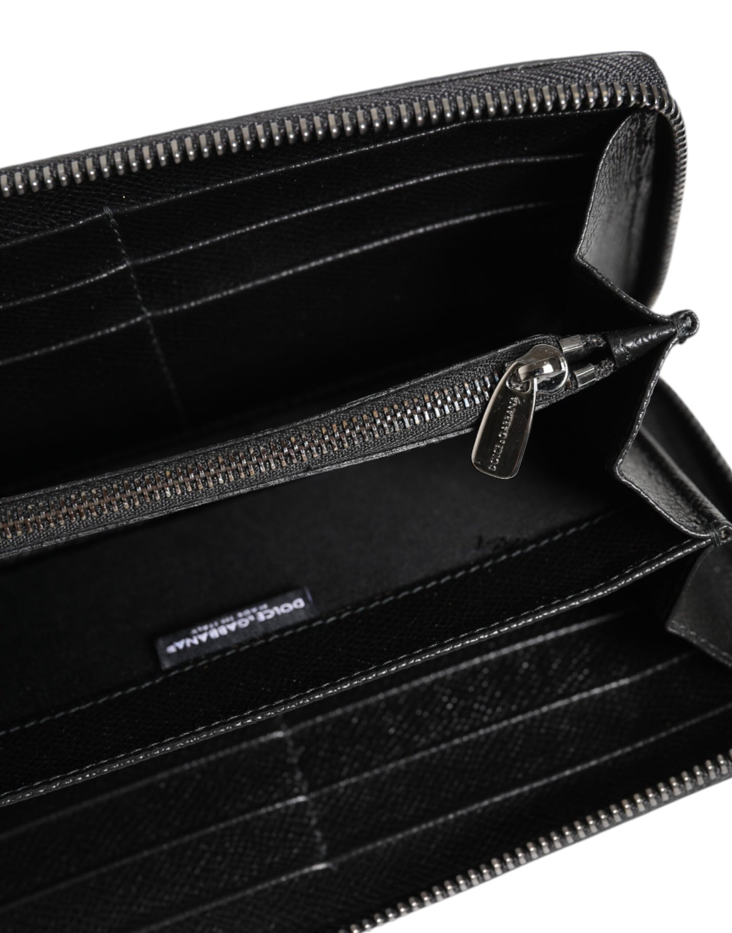 Portefeuille continental Dolce & Gabbana en cuir léopard noir et gris avec fermeture éclair intégrale