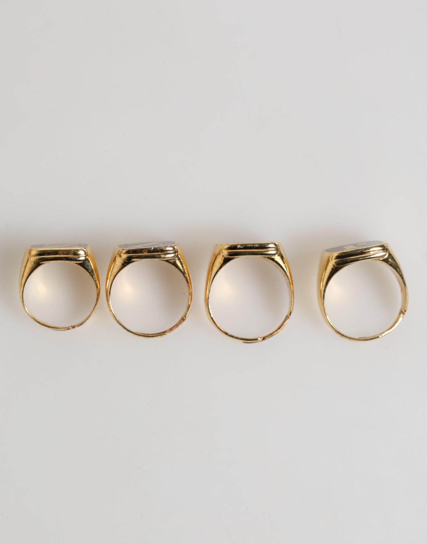Bague Ajustable Dolce & Gabbana en Laiton Doré, Sertie de 4 Lettres JAZZ