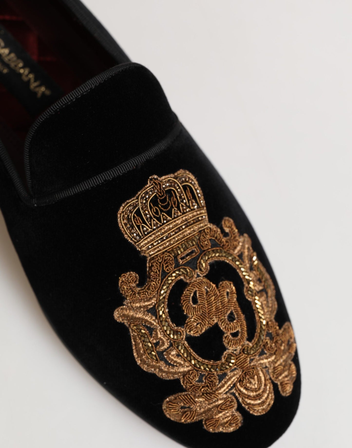 Chaussures mocassins homme Dolce & Gabbana en velours noir à couronne dorée