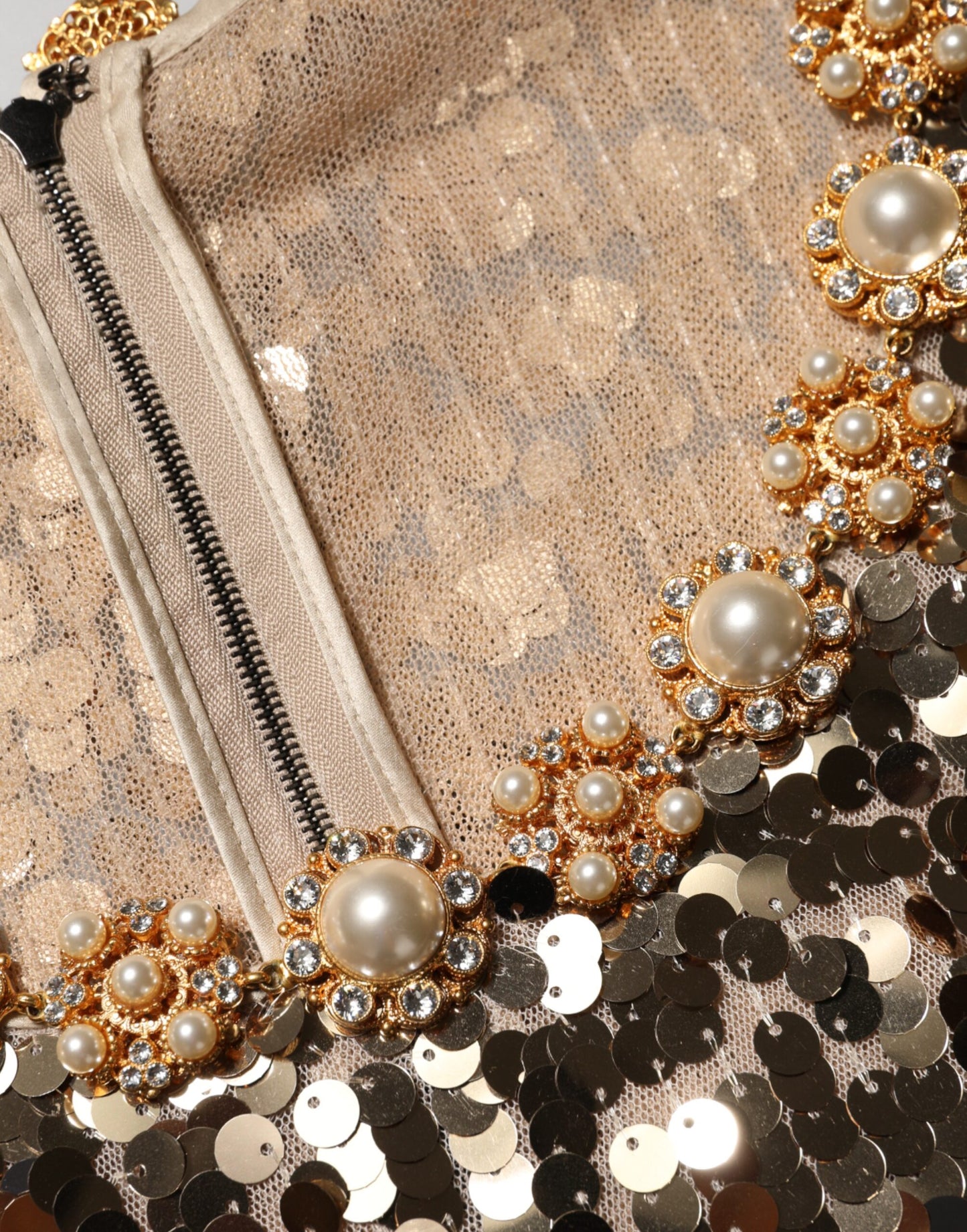 Minivestido de tubo con línea A en nailon con lentejuelas doradas de Dolce & Gabbana