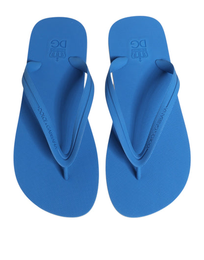 Zapatillas planas de playa con logo azul y blanco de Dolce & Gabbana