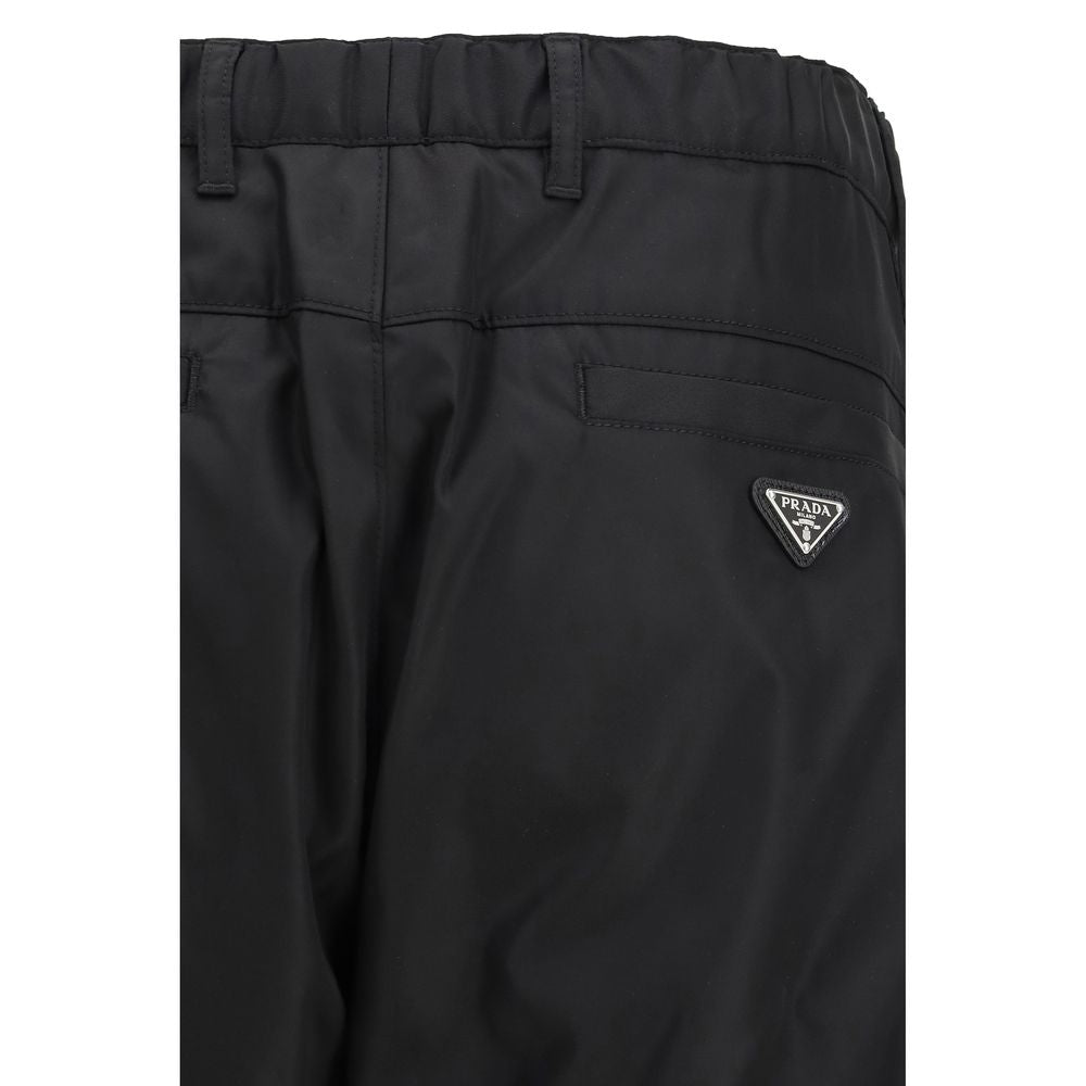Pantalones casuales Prada de poliamida reciclada negros