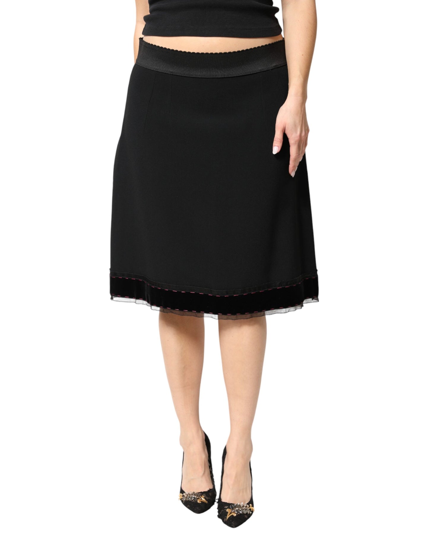 Falda Dolce & Gabbana Negra de Cintura Media y Corte Evasé Hasta la Rodilla