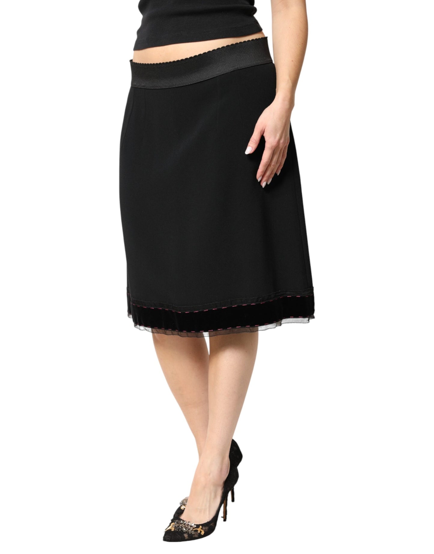 Falda Dolce & Gabbana Negra de Cintura Media y Corte Evasé Hasta la Rodilla